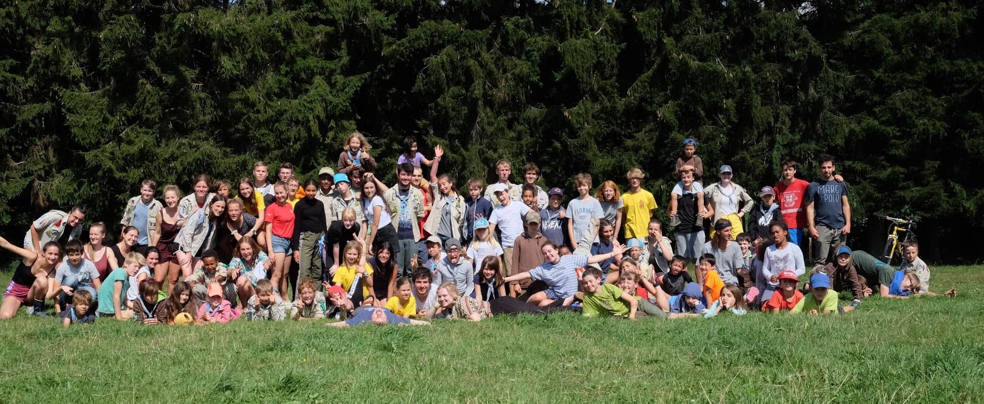 Foto van de groep tijdens het zomerkamp